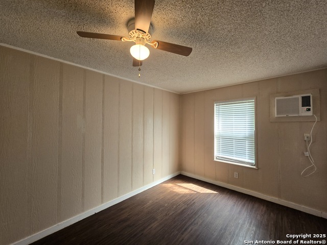 Image 9 of 11 For 1484 Klein Rd W