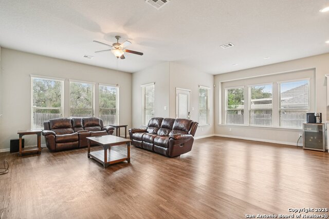 Image 6 of 40 For 15039 Stagehand Dr