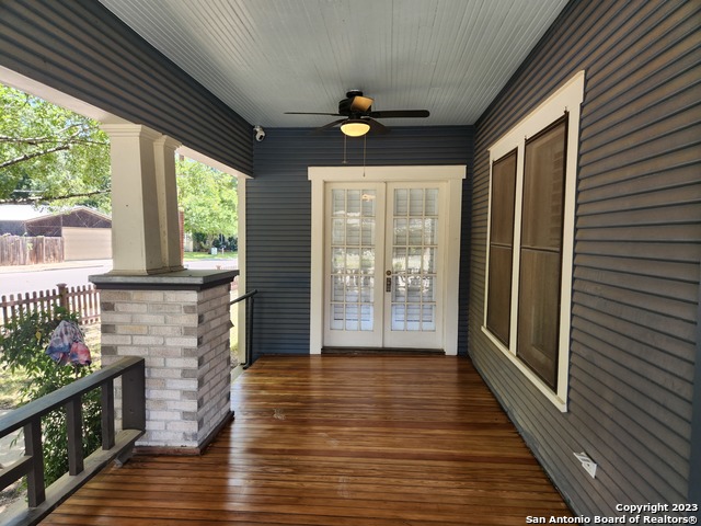 Image 2 of 50 For 709 Coll St W