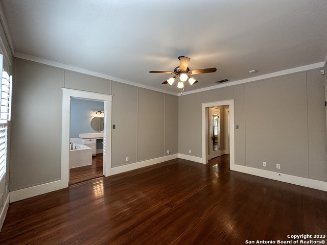 Image 27 of 50 For 709 Coll St W