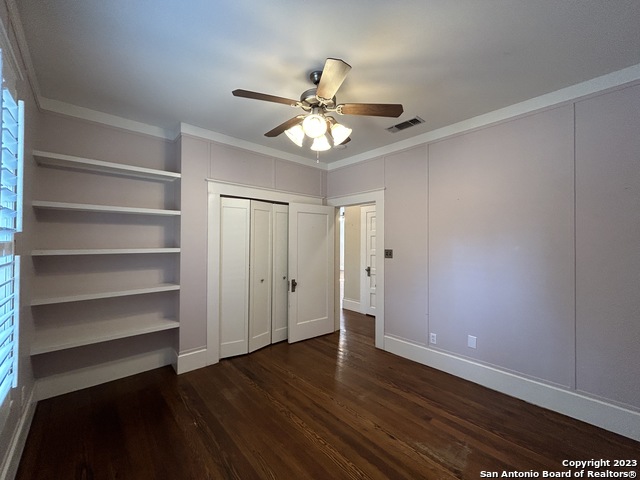 Image 39 of 50 For 709 Coll St W