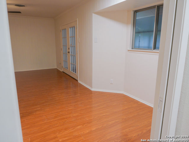 Image 14 of 41 For 9707 La Rue  