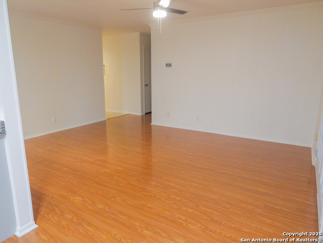 Image 16 of 41 For 9707 La Rue  