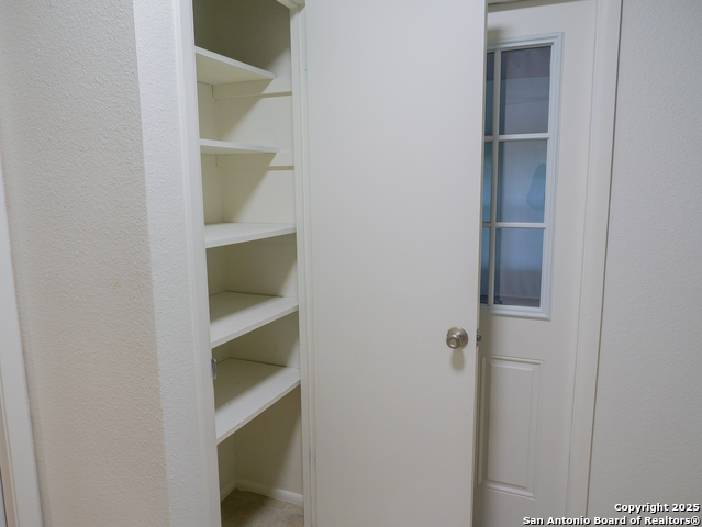 Image 18 of 41 For 9707 La Rue  