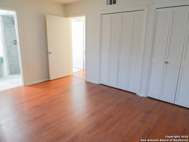 Image 24 of 41 For 9707 La Rue  