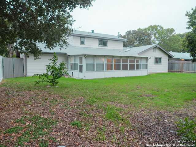 Image 39 of 41 For 9707 La Rue  