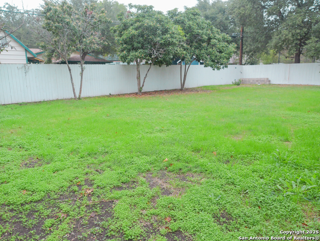 Image 40 of 41 For 9707 La Rue  