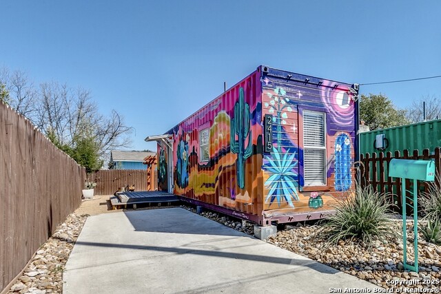 Details for 2415 Poplar W, San Antonio, TX 78207