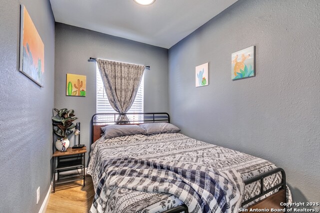 Image 13 of 21 For 2415 Poplar W