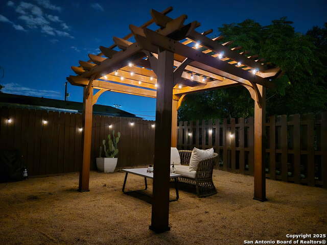 Image 21 of 21 For 2415 Poplar W