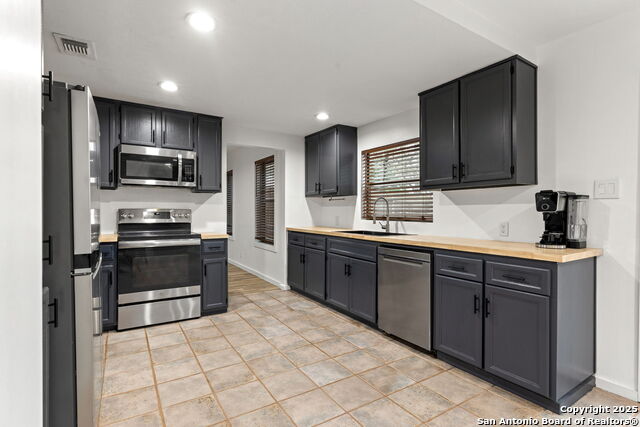 Image 12 of 27 For 5602 Timber Peak