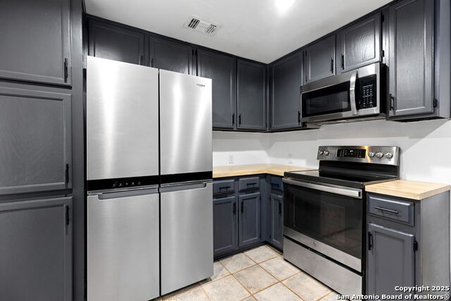 Image 13 of 27 For 5602 Timber Peak