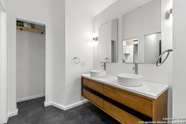 Image 18 of 27 For 5602 Timber Peak