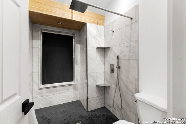 Image 20 of 27 For 5602 Timber Peak