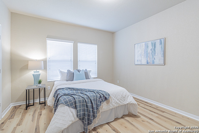 Image 22 of 39 For 12223 Hamlin Creek