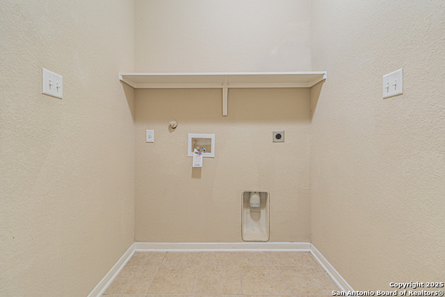 Image 36 of 39 For 12223 Hamlin Creek