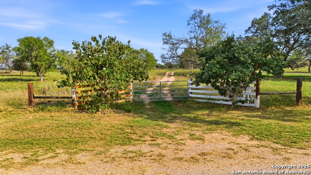 Image 3 of 15 For 1050 County Road 1657