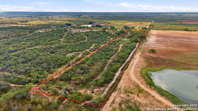 Image 4 of 15 For 1050 County Road 1657