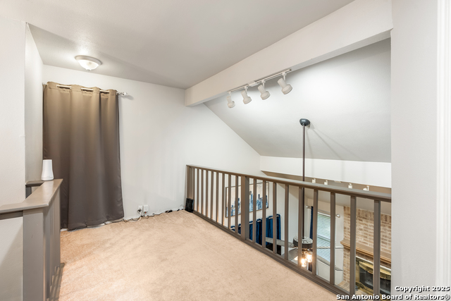 Listing photo id 10 for 11323 Cache  