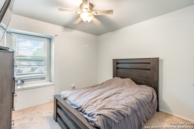 Listing photo id 16 for 11323 Cache  