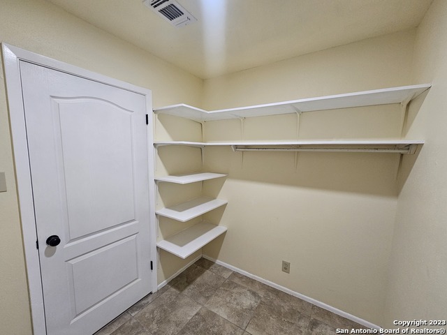 Image 13 of 28 For 6331 Ridge Tree Dr