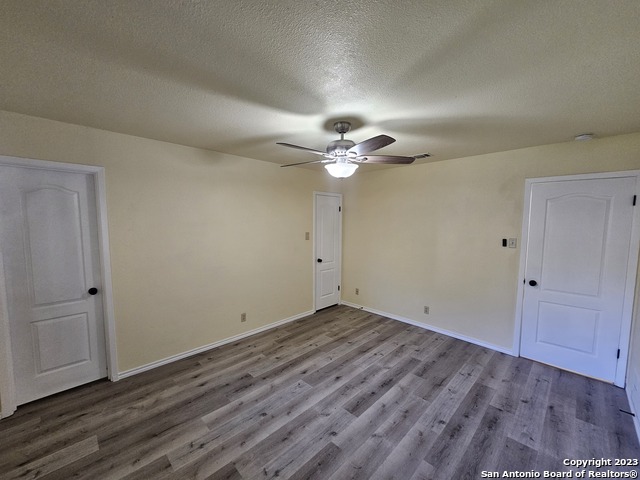 Image 20 of 28 For 6331 Ridge Tree Dr