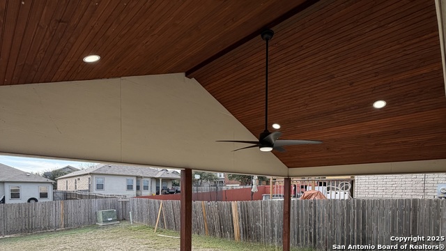 Image 16 of 20 For 6706 Harbor