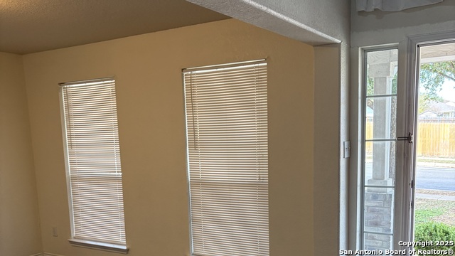 Image 8 of 20 For 6706 Harbor