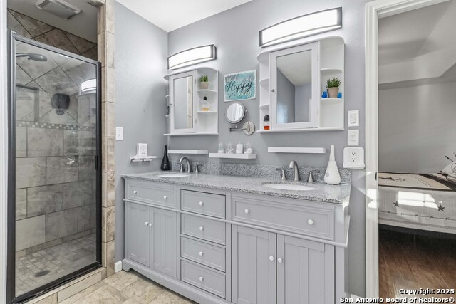 Image 19 of 39 For 2450 Grandview