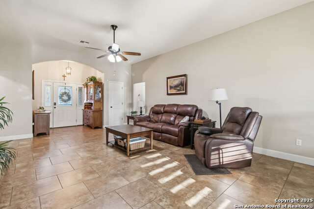 Image 6 of 39 For 2450 Grandview