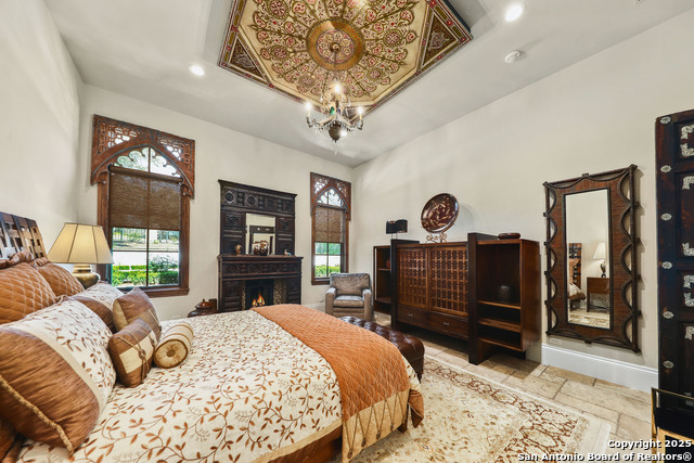 Image 8 of 27 For 640 Terrell  