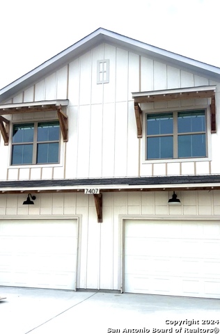 Image 2 of 19 For 7407 Gramercy Way 102