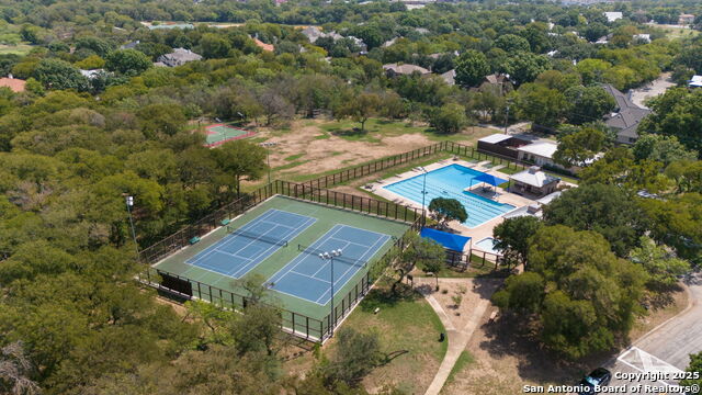 Image 32 of 37 For 67 Wolfeton  