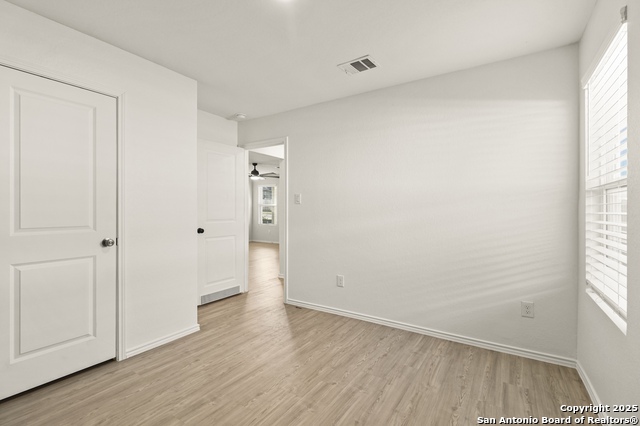 Listing photo id 14 for 6430 Level Flight