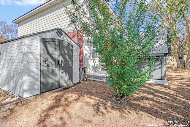 Image 36 of 46 For 1088 Running River