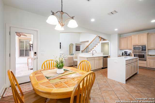 Image 17 of 46 For 43 Three Lakes Drive