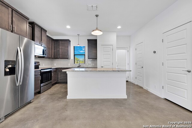 Image 11 of 28 For 1162 Olive St N