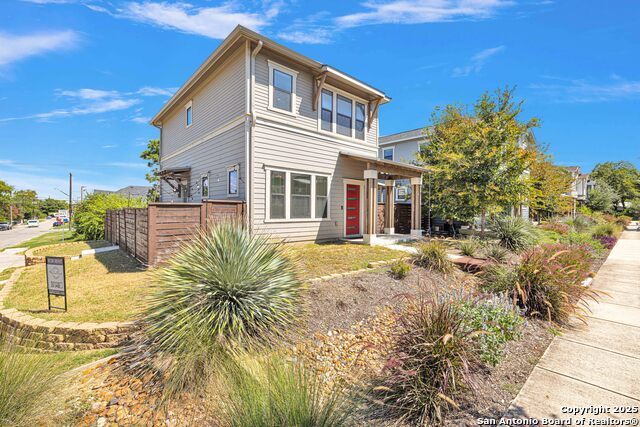 Image 22 of 28 For 1162 Olive St N