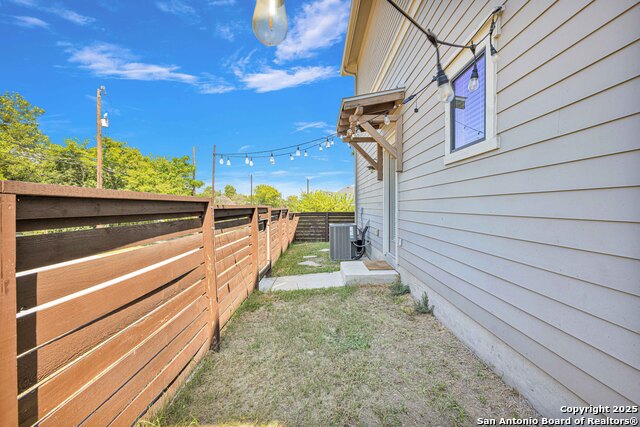 Image 26 of 28 For 1162 Olive St N