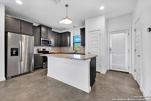 Image 3 of 28 For 1162 Olive St N