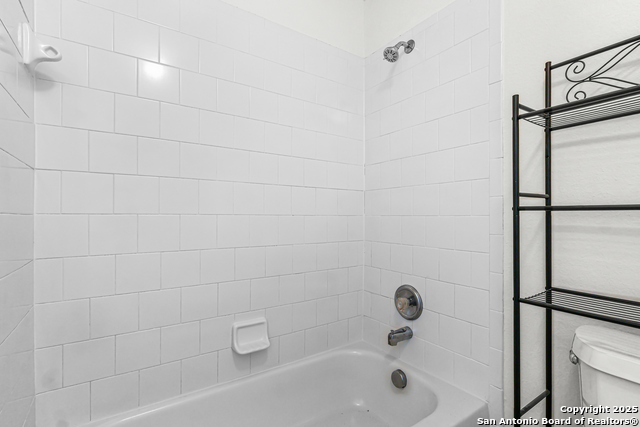 Image 18 of 28 For 3763 Browning Bluff