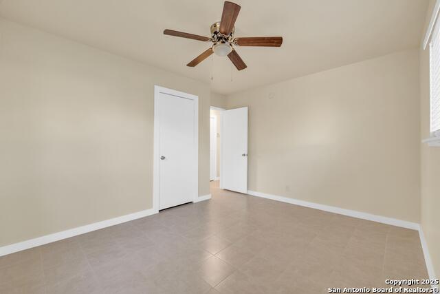 Image 11 of 38 For 2722 Lagoon  