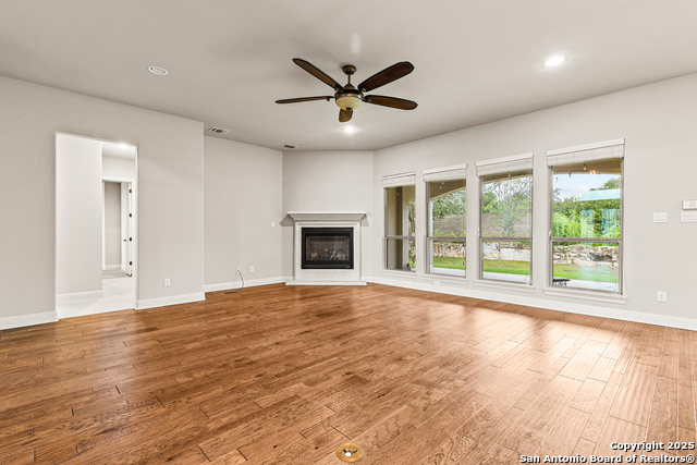 Image 26 of 50 For 24139 Vecchio