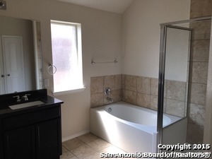 Image 5 of 8 For 324 Bandana