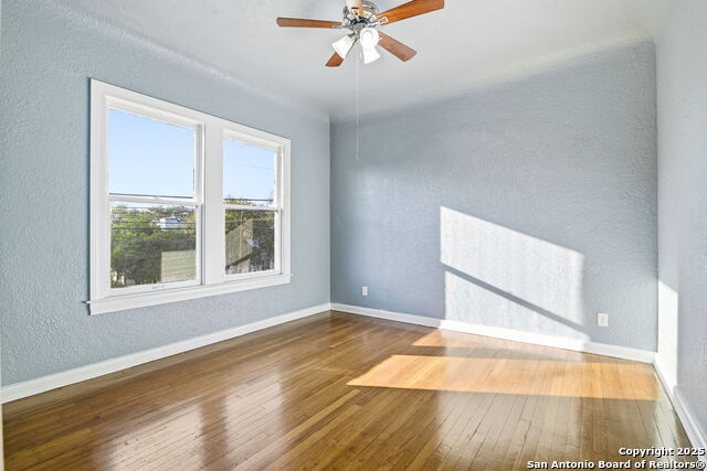 Image 10 of 14 For 438 W Kings Hwy Unit 1