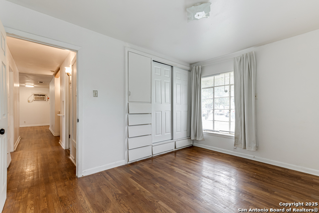 Image 25 of 29 For 354 Brettonwood Dr