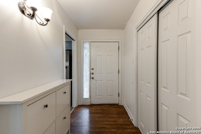 Image 4 of 29 For 354 Brettonwood Dr