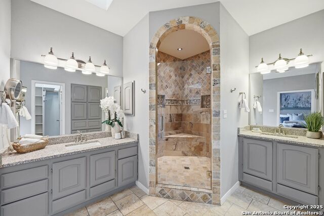 Image 22 of 35 For 16518 Inwood Cove