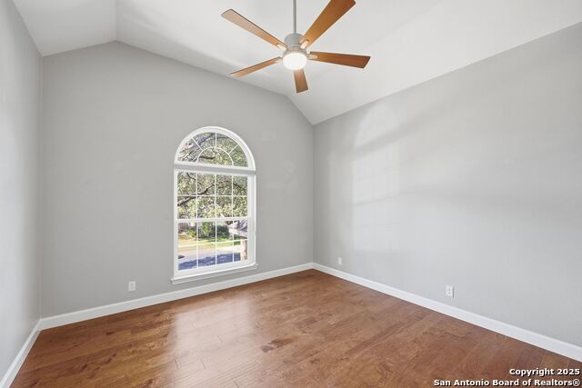 Image 24 of 35 For 16518 Inwood Cove