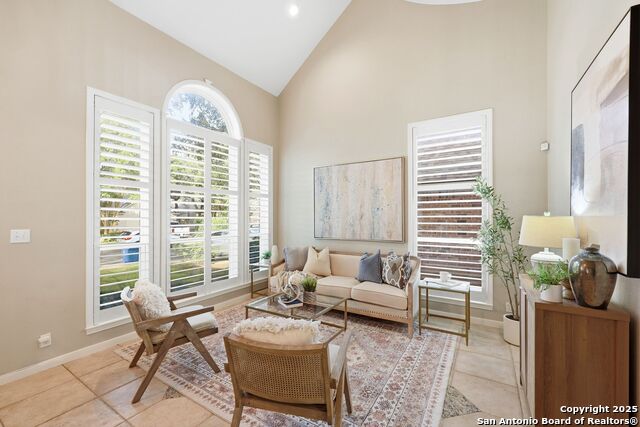 Image 5 of 35 For 16518 Inwood Cove